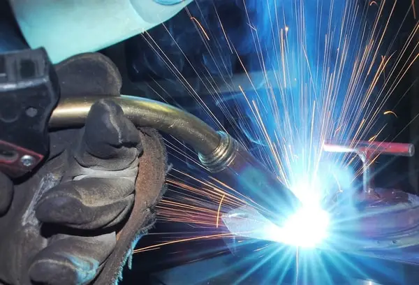 Pulsed mig welding