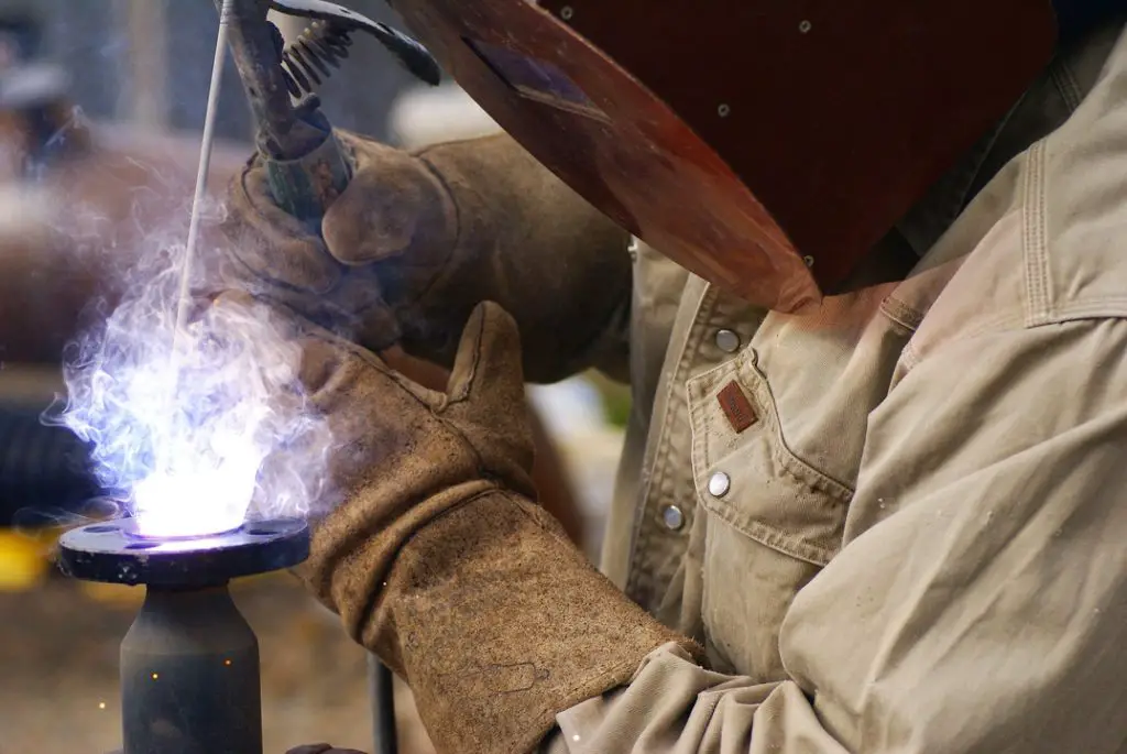 Pancake welding hood