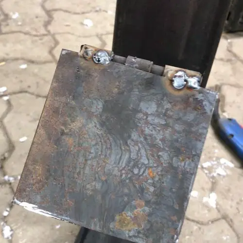 welded on hinges